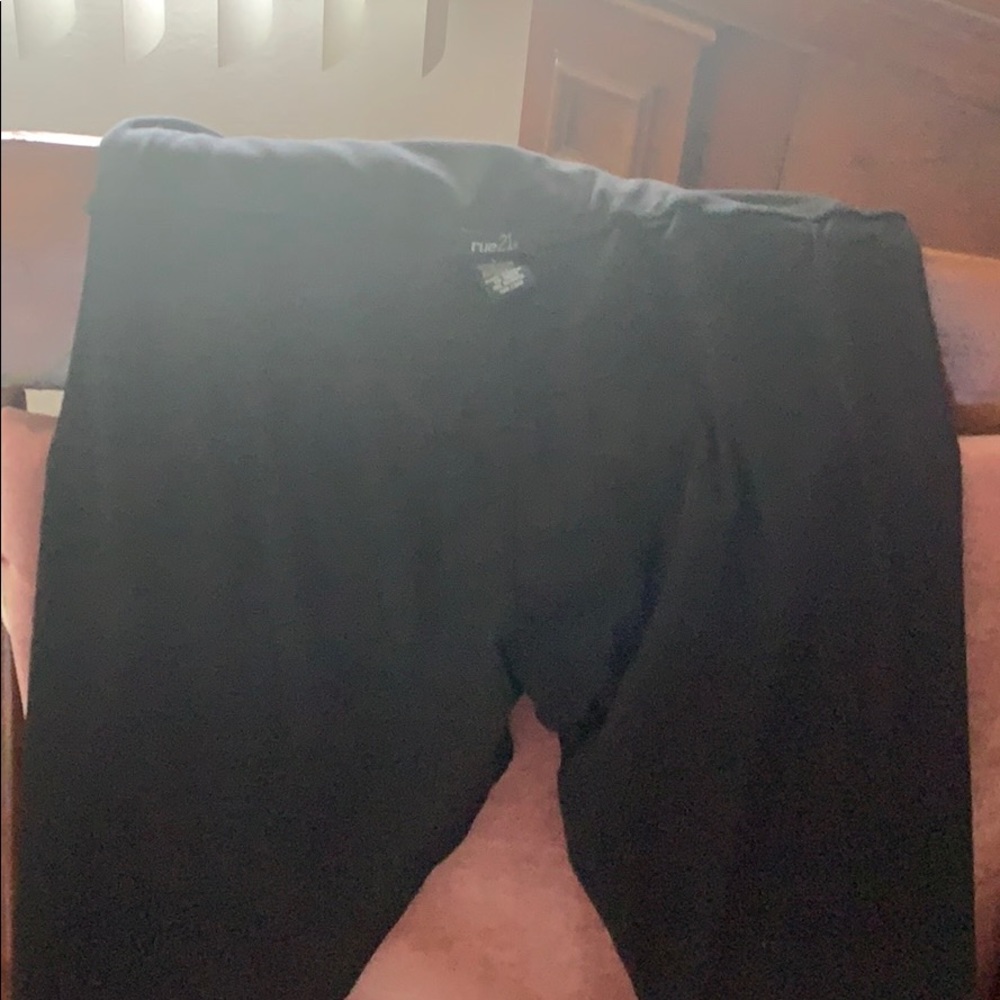 Black leggings